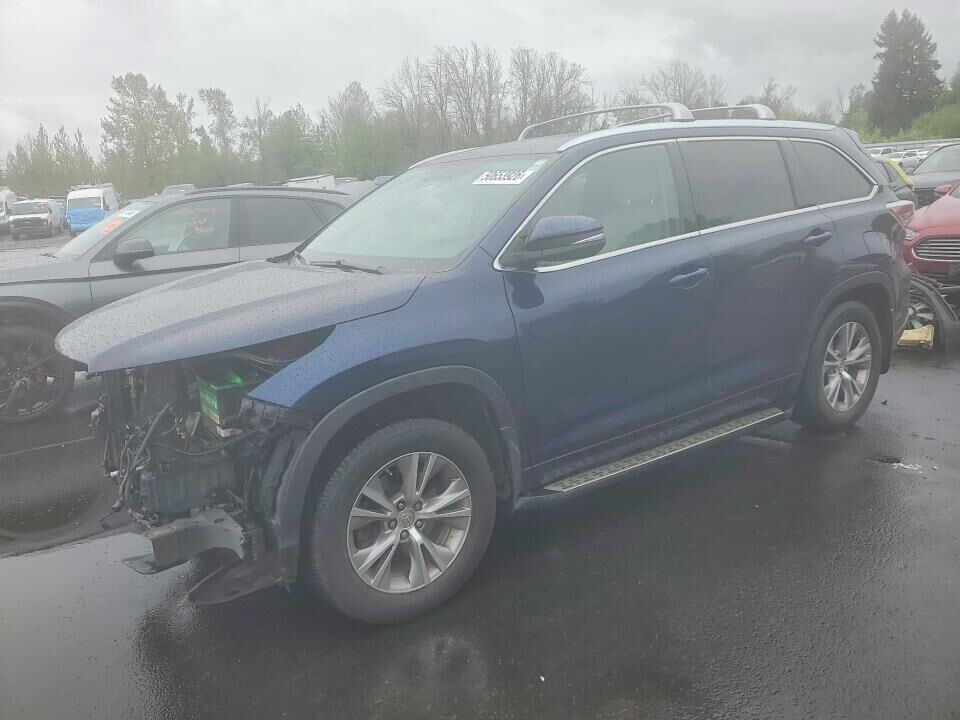 2015 TOYOTA Highlander
