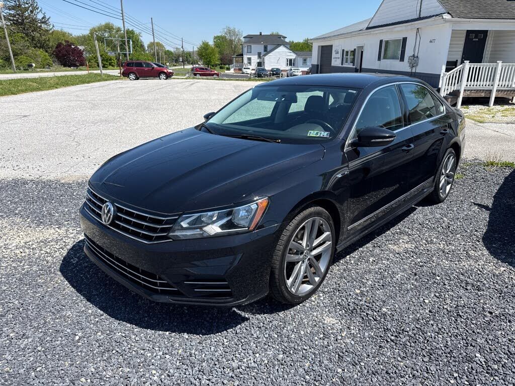 2017 VOLKSWAGEN Passat