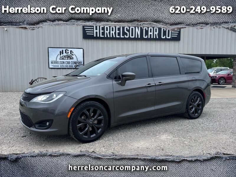2019 CHRYSLER Pacifica