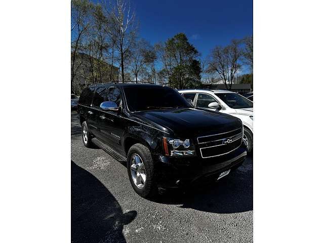 2011 CHEVROLET Suburban