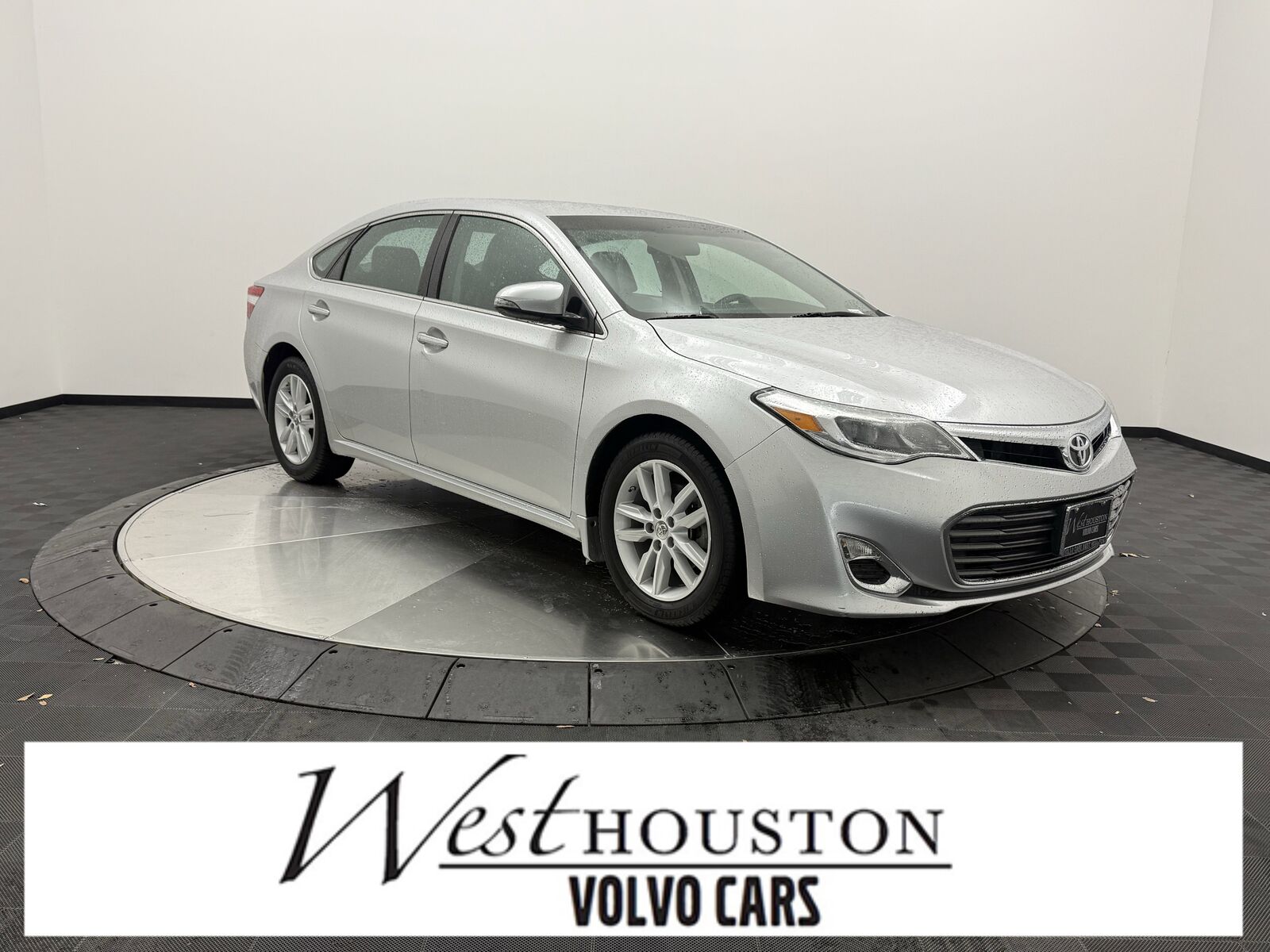 2014 TOYOTA Avalon