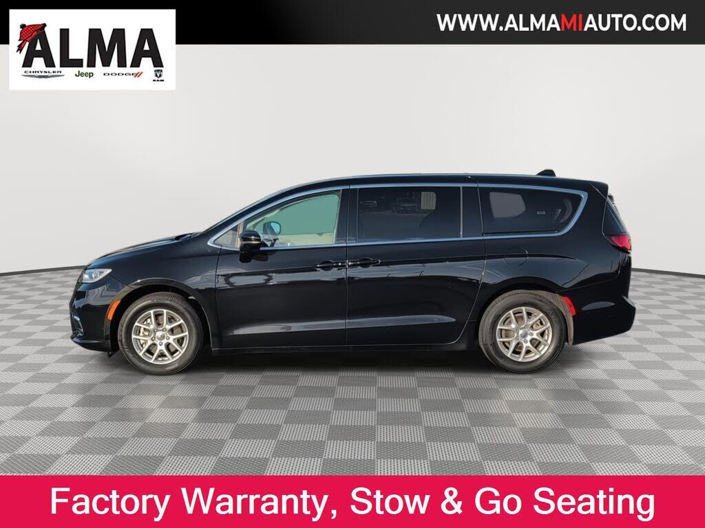 2024 CHRYSLER Pacifica