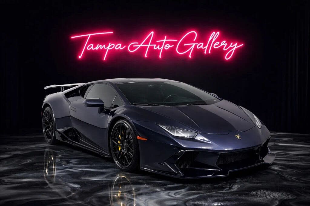 2017 LAMBORGHINI Huracan