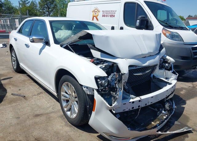 2016 CHRYSLER 300