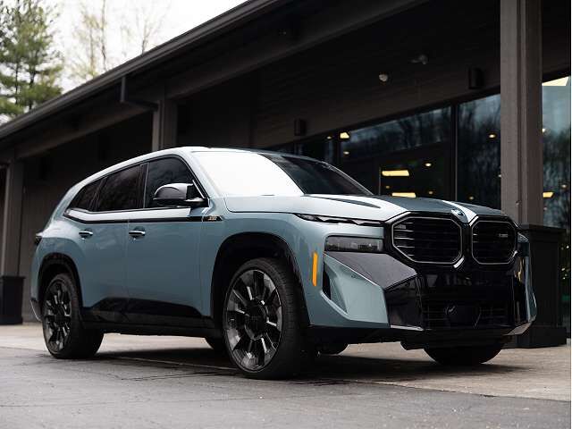 2025 BMW XM