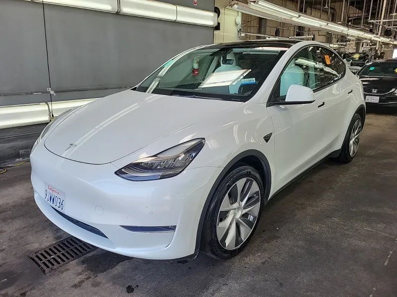 2021 TESLA Model Y
