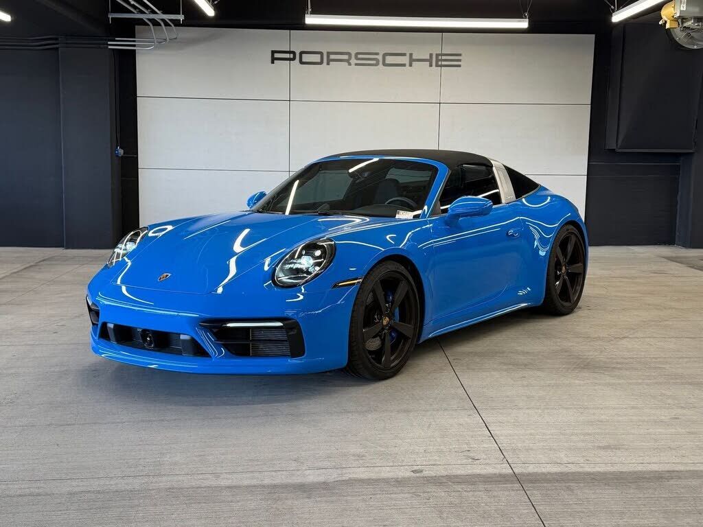 2024 PORSCHE 911