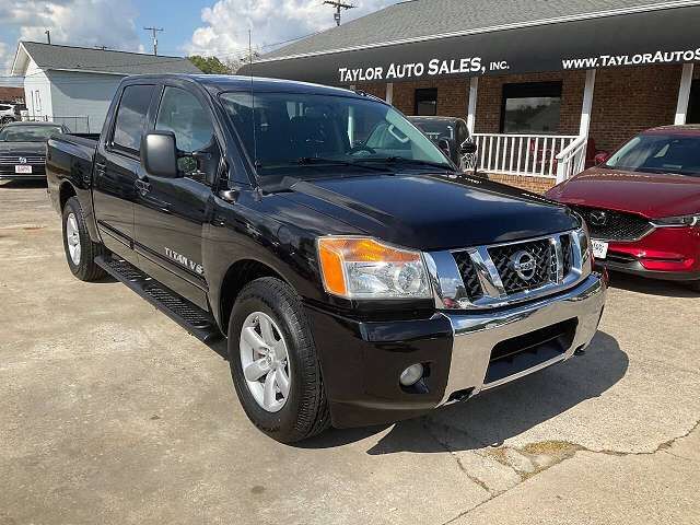 2013 NISSAN Titan