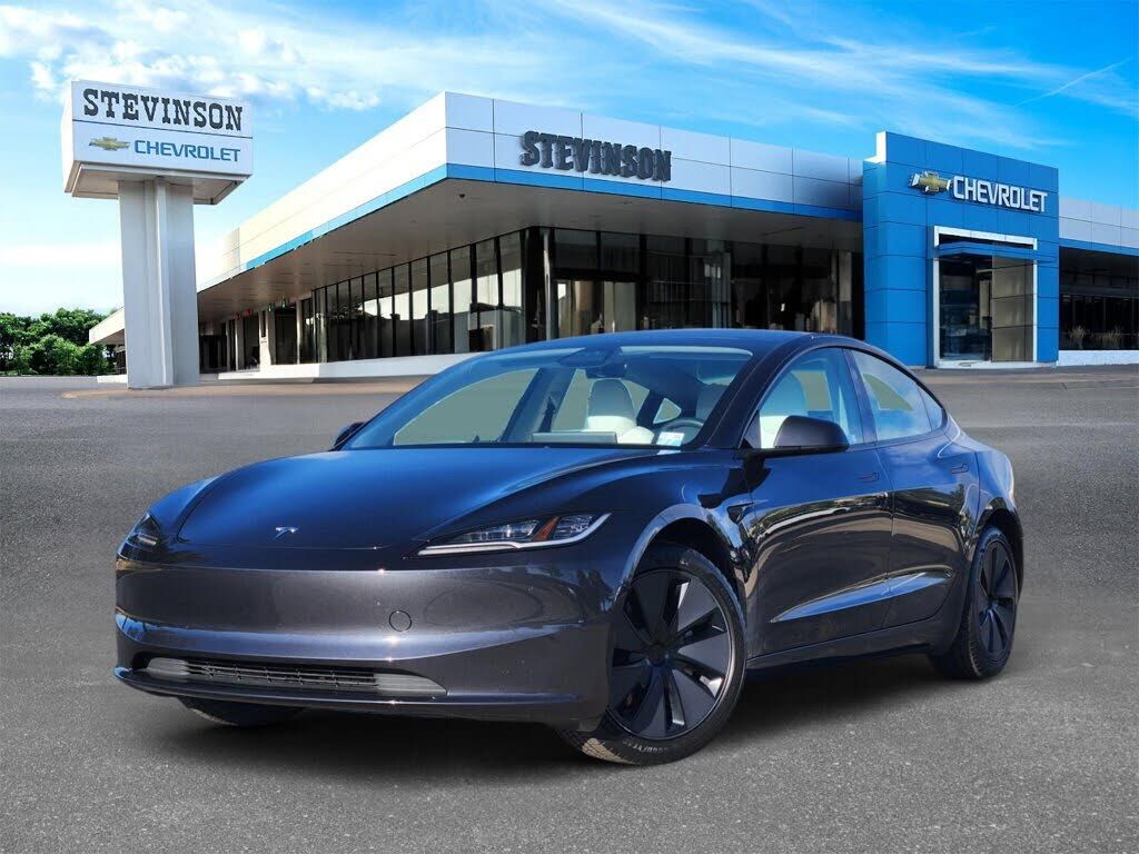 2025 TESLA Model 3