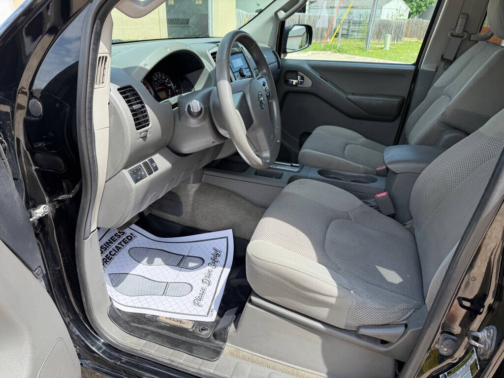 2012 NISSAN Frontier