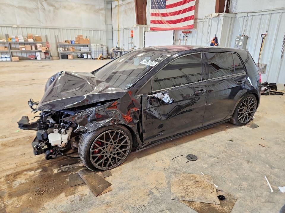 2021 VOLKSWAGEN Golf GTI