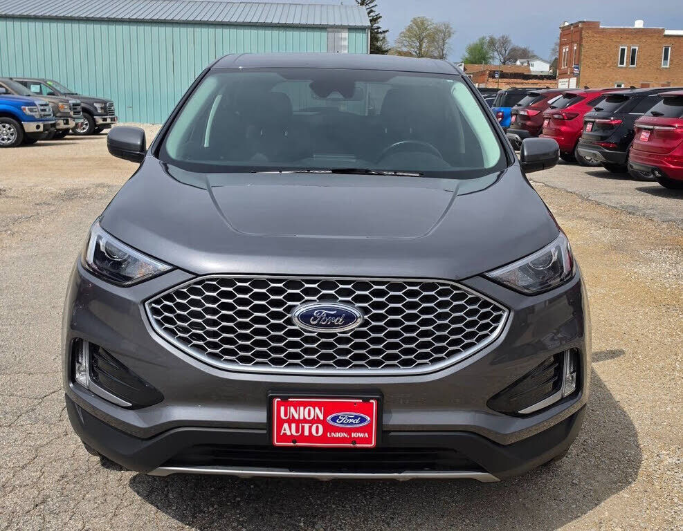 2024 FORD Edge