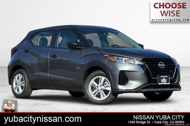 2025 NISSAN Kicks Play