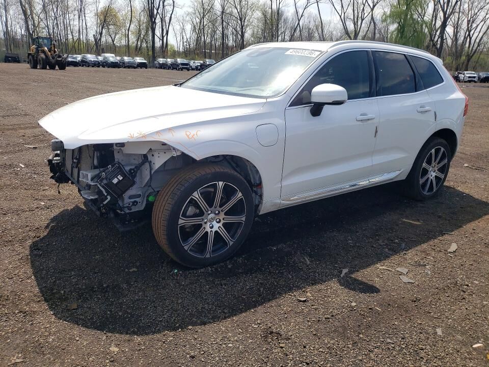 2021 VOLVO XC60