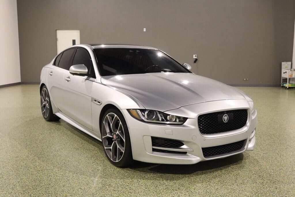 2017 JAGUAR XE