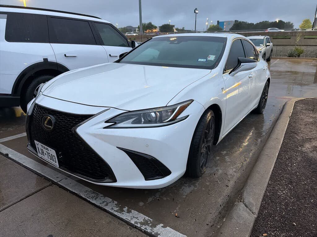 2020 LEXUS ES