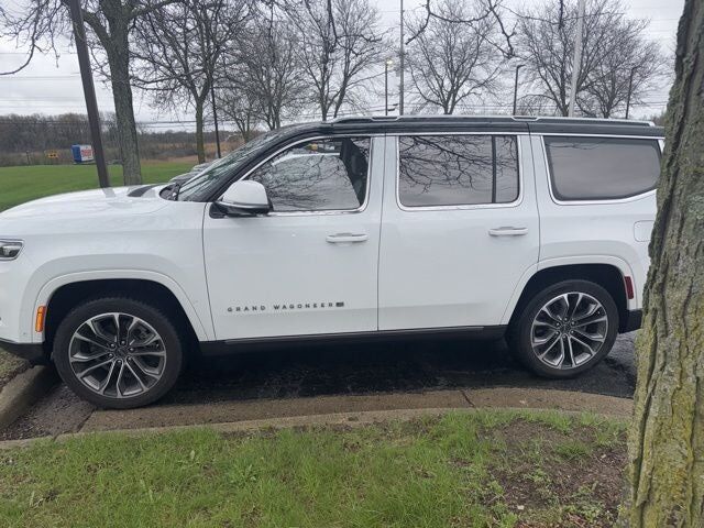 2022 JEEP Grand Wagoneer