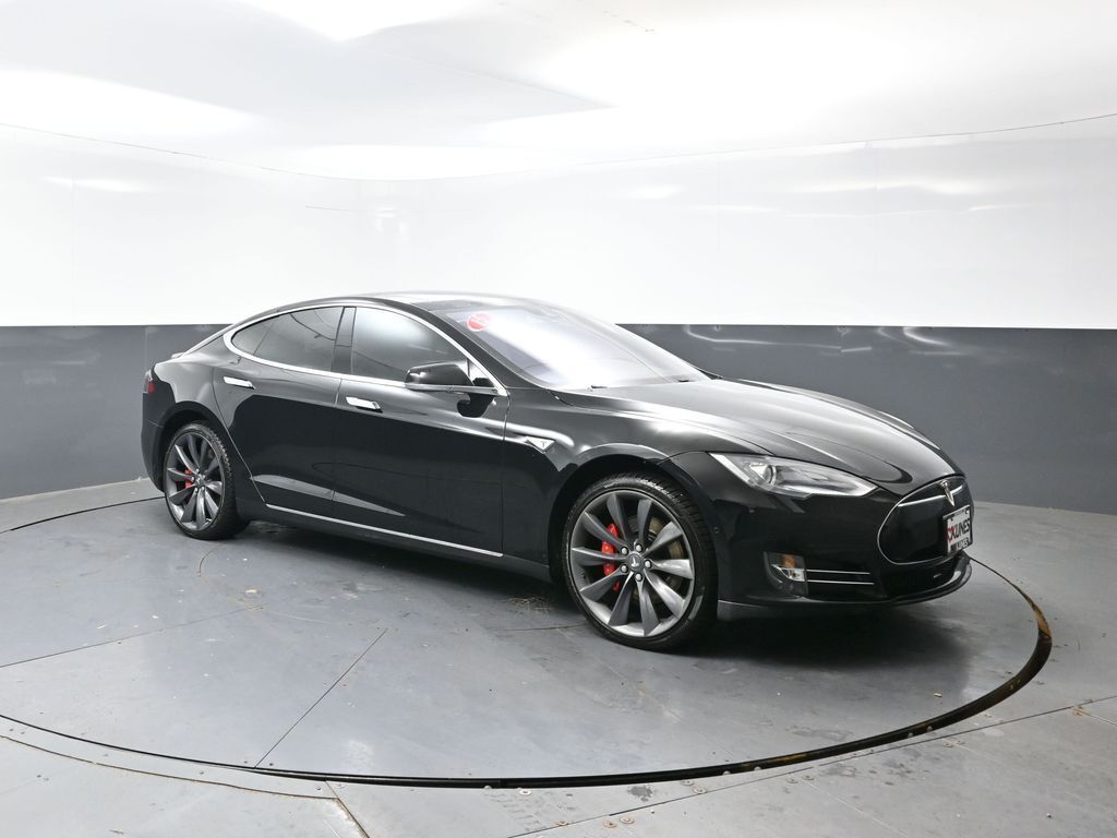 2015 TESLA Model S