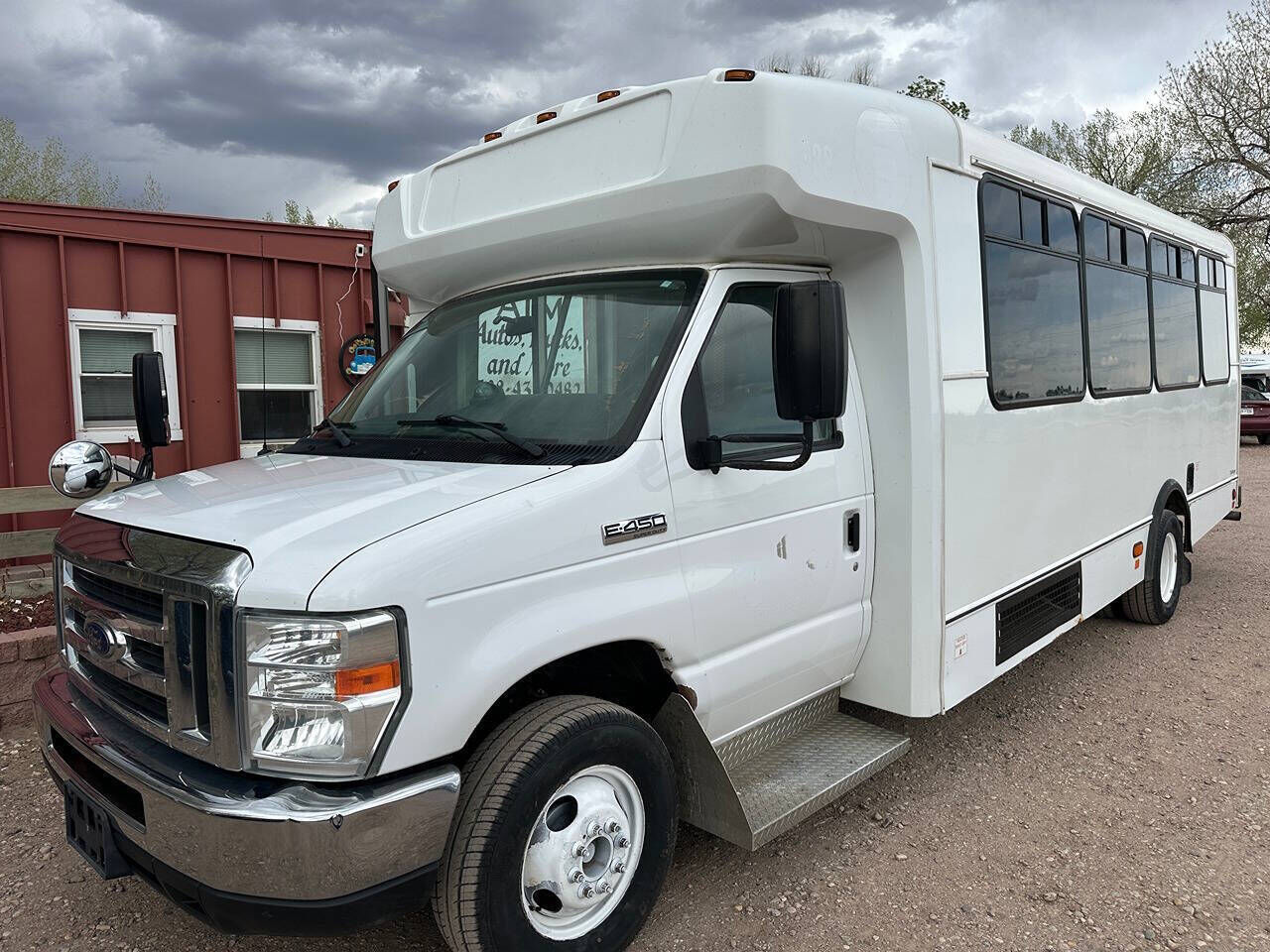 2016 FORD E-450