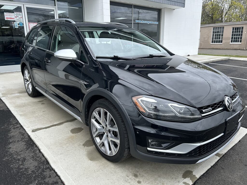 2019 VOLKSWAGEN Golf Alltrack