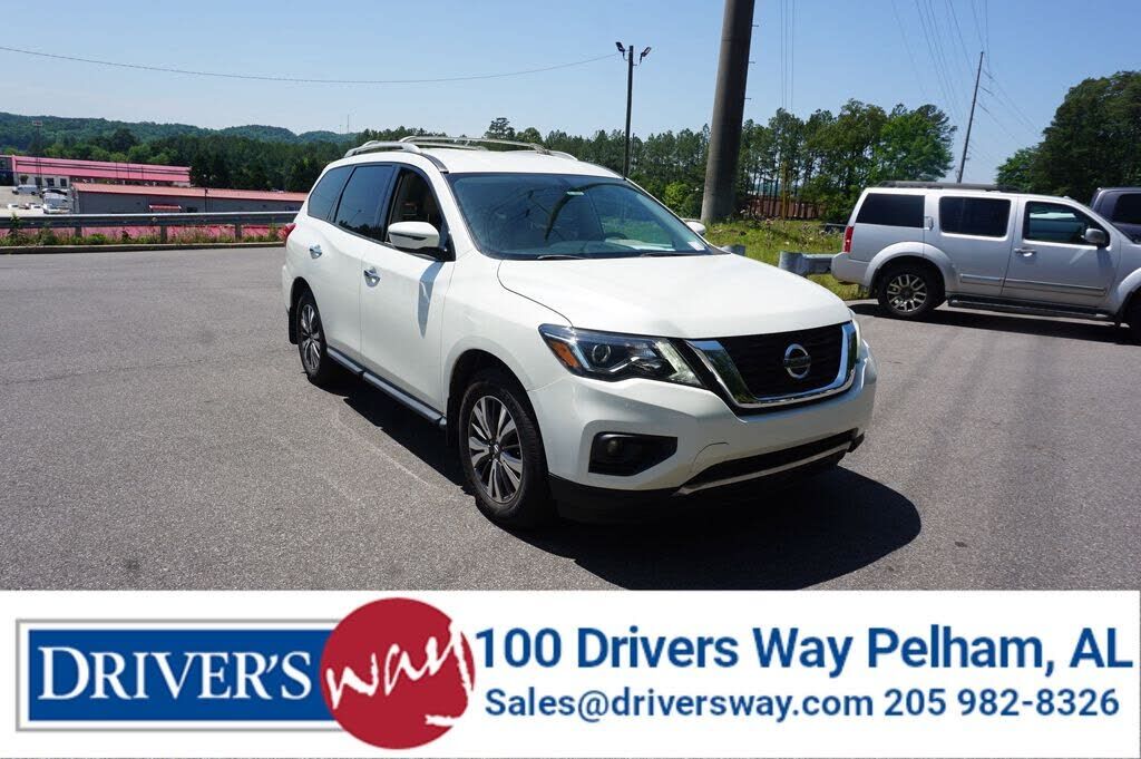 2017 NISSAN Pathfinder