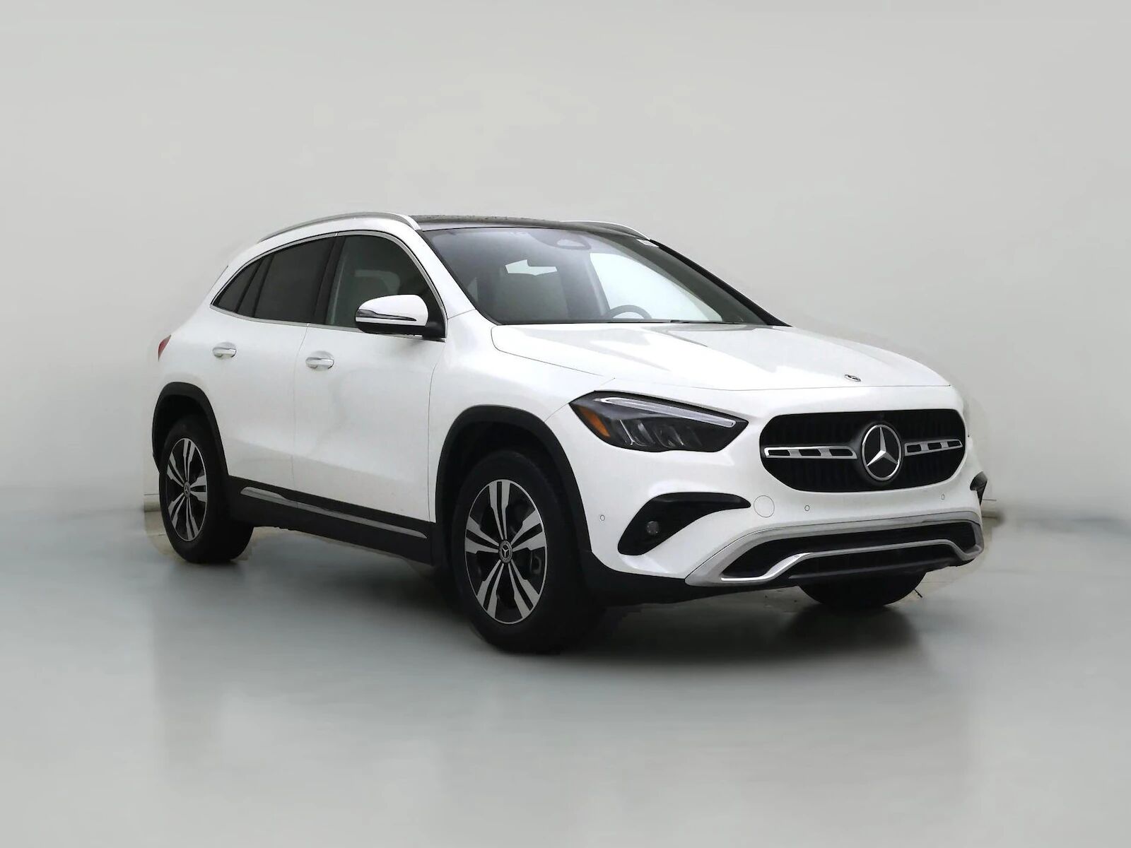 2025 MERCEDES-BENZ GLA-Class
