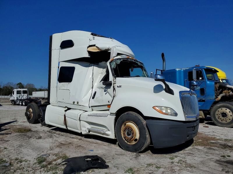 2020 INTERNATIONAL LT625