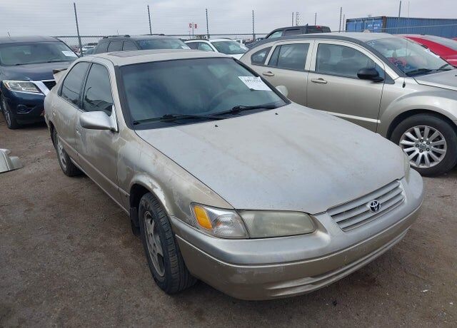 1998 TOYOTA Camry