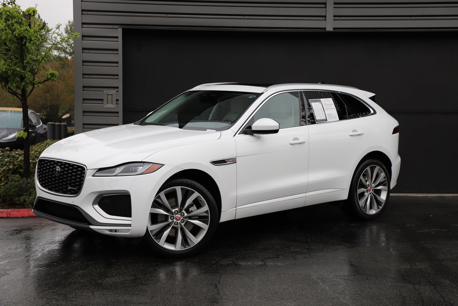 2023 JAGUAR F-Pace