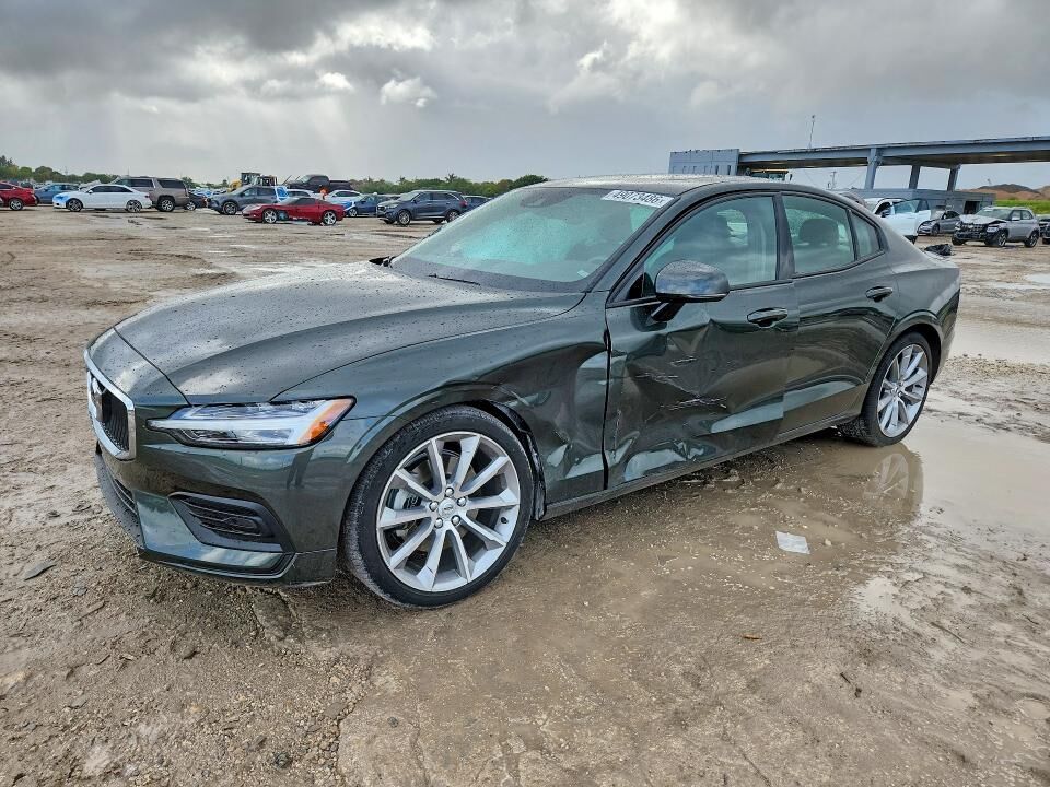 2020 VOLVO S60