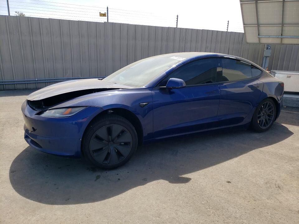 2024 TESLA Model 3