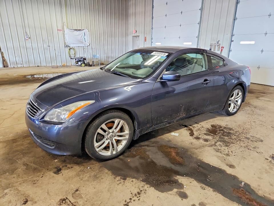 2010 INFINITI G37