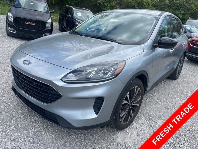 2022 FORD Escape