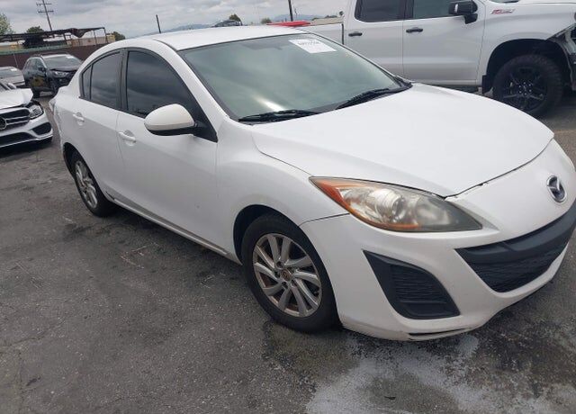 2011 MAZDA Mazda3