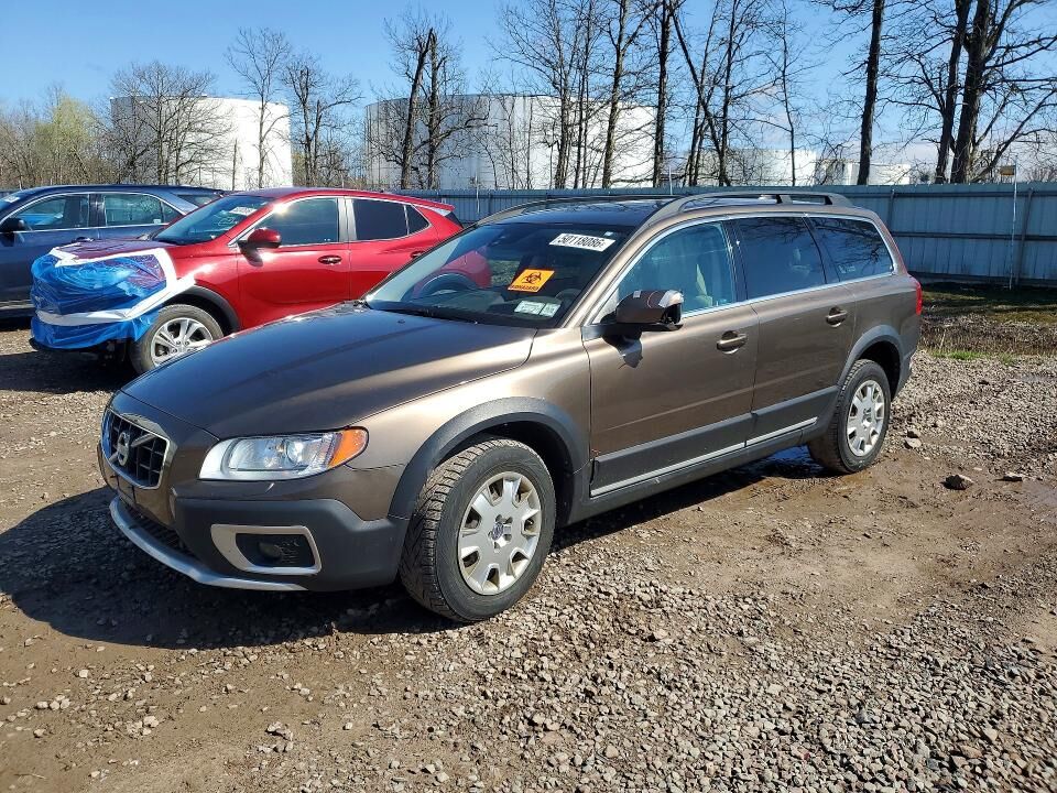 2013 VOLVO XC70