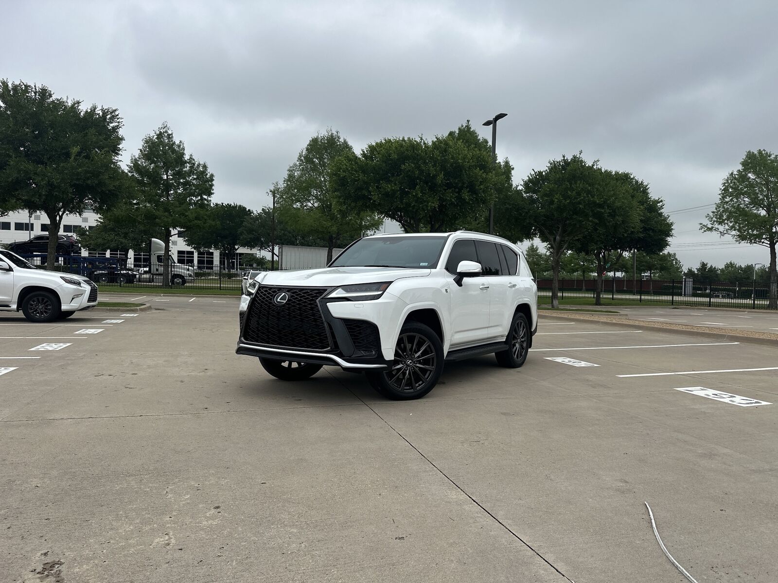 2024 LEXUS LX
