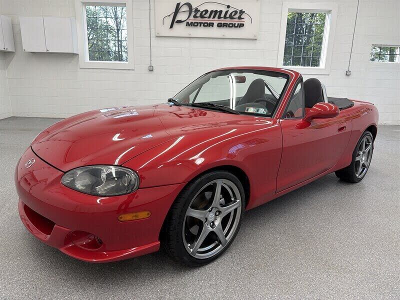 2004 MAZDA MX-5