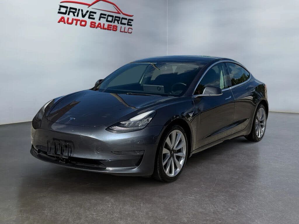 2020 TESLA Model 3