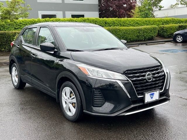 2021 NISSAN Kicks