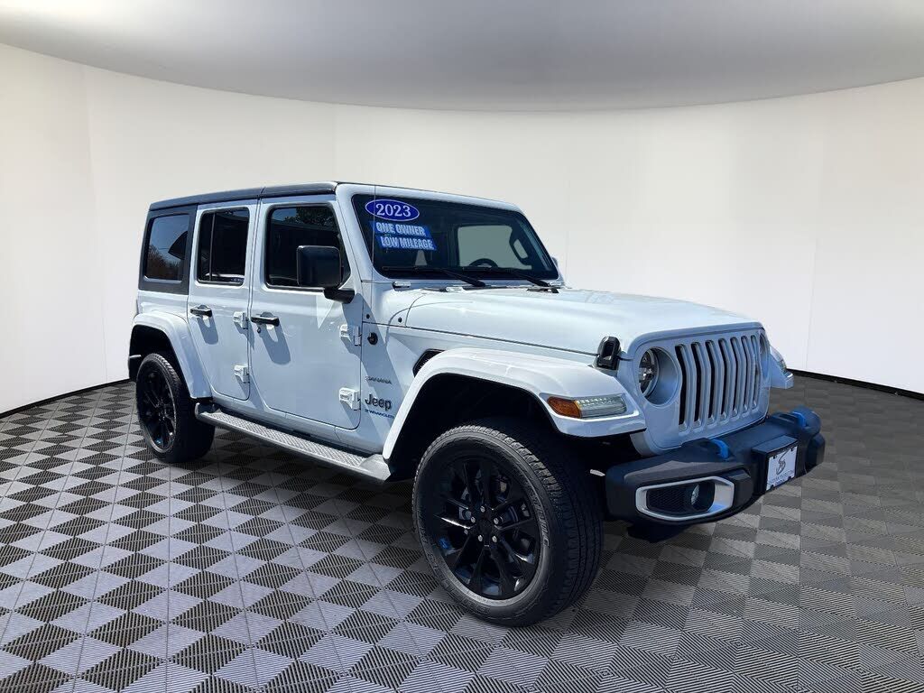 2023 JEEP Wrangler