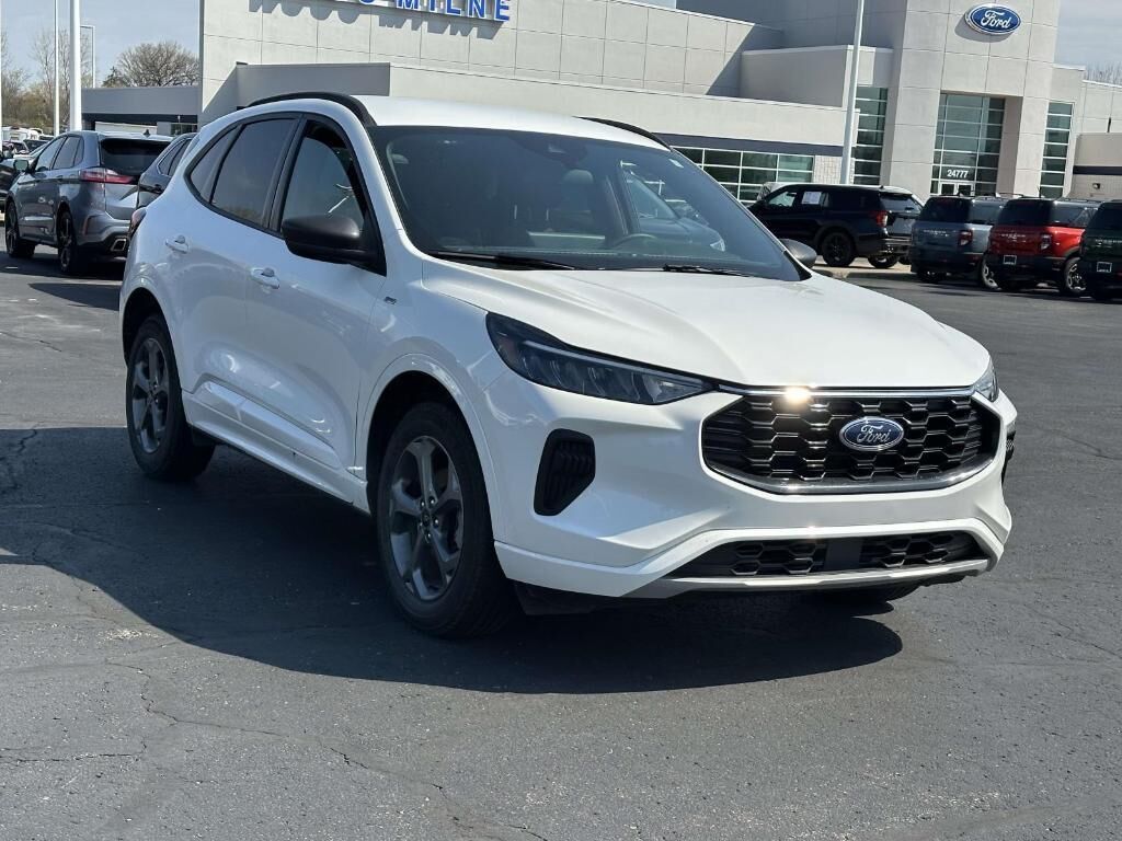 2023 FORD Escape