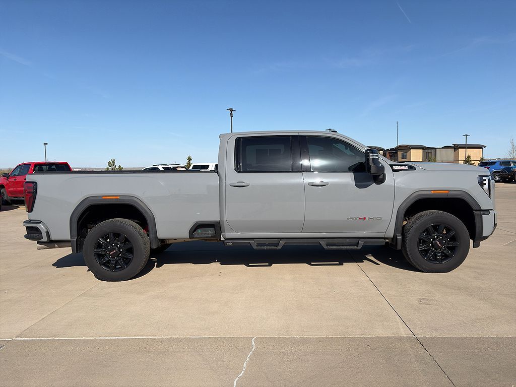2025 GMC Sierra HD