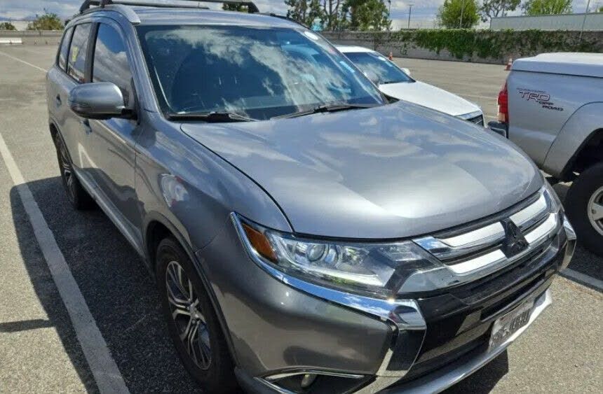 2017 MITSUBISHI Outlander