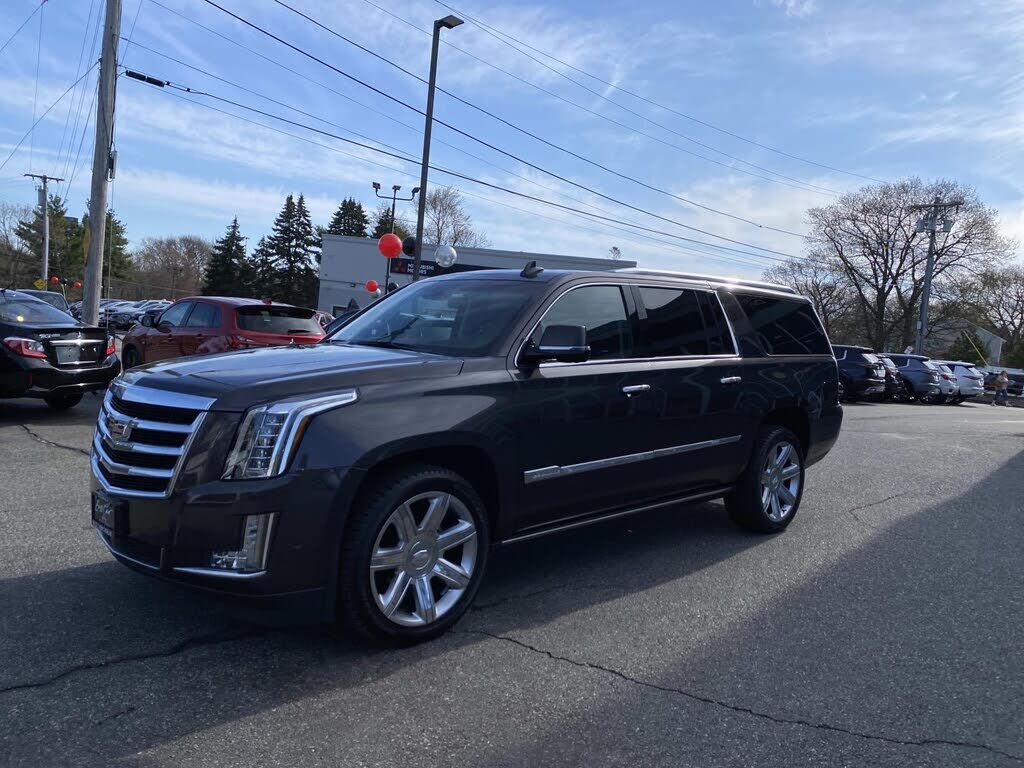 2017 CADILLAC Escalade ESV