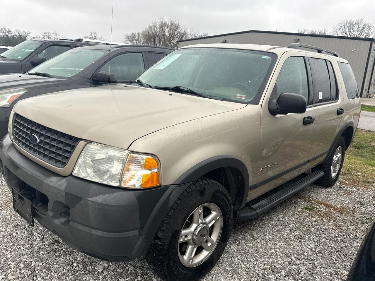 2004 FORD Explorer