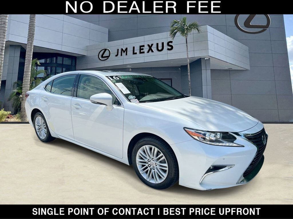 2016 LEXUS ES