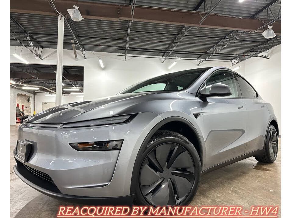 2026 TESLA Model Y