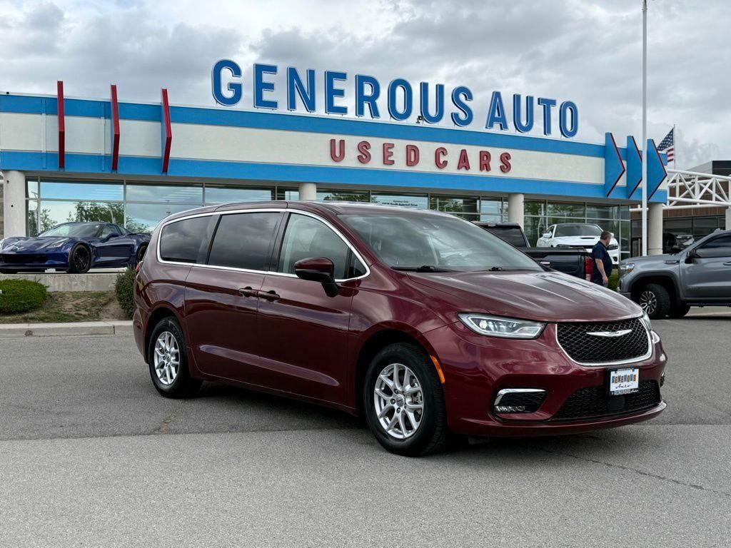 2023 CHRYSLER Pacifica