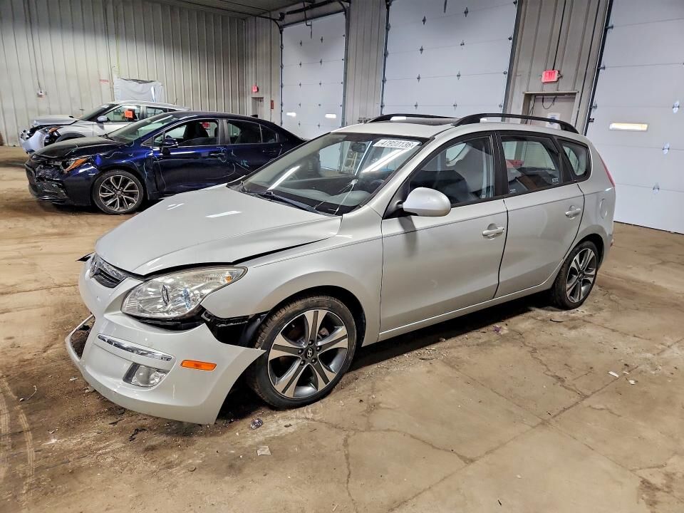 2010 HYUNDAI Elantra Touring