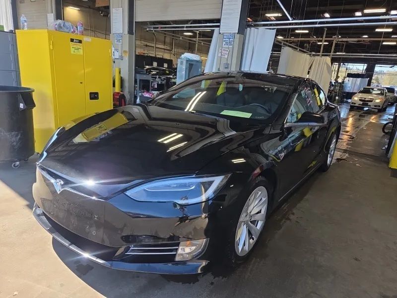 2017 TESLA Model S